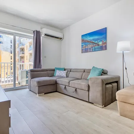 The Apateu Σεντ Πόλς Μπέι