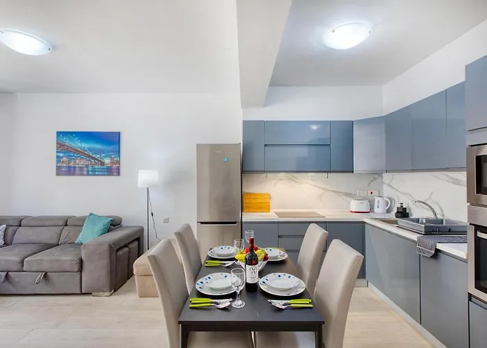 The Apateu Апартаменты Сент-Полс-Бей